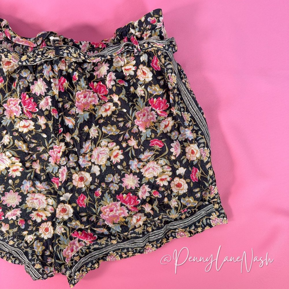 American Eagle Floral Tie Waist Paperbag Shorts - Picture 10 of 12